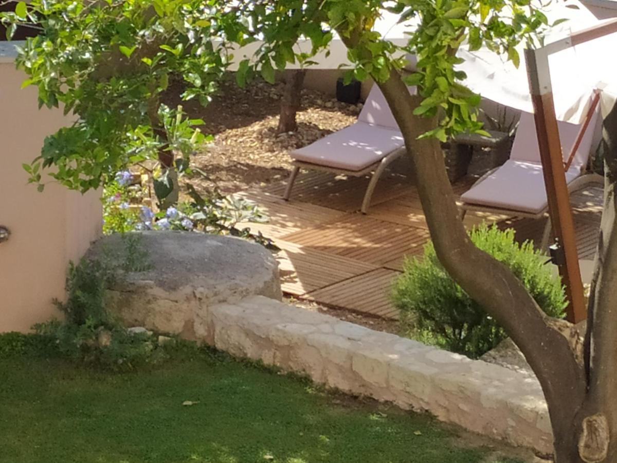 Wild Violet Villa: An Old Vision Of Luxury Melidhonion  Luaran gambar