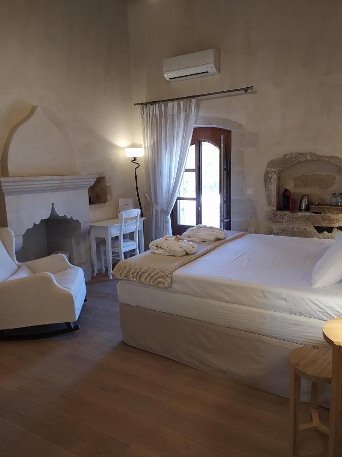 Wild Violet Villa: An Old Vision Of Luxury Melidhonion  Luaran gambar